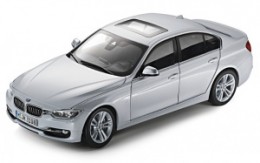 Модель автомобиля BMW 3 Series Saloon Glacier Silver, Scale 1:1880 43 2 212 867