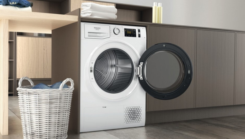 Hotpoint-Ariston NT M11 82SK EU